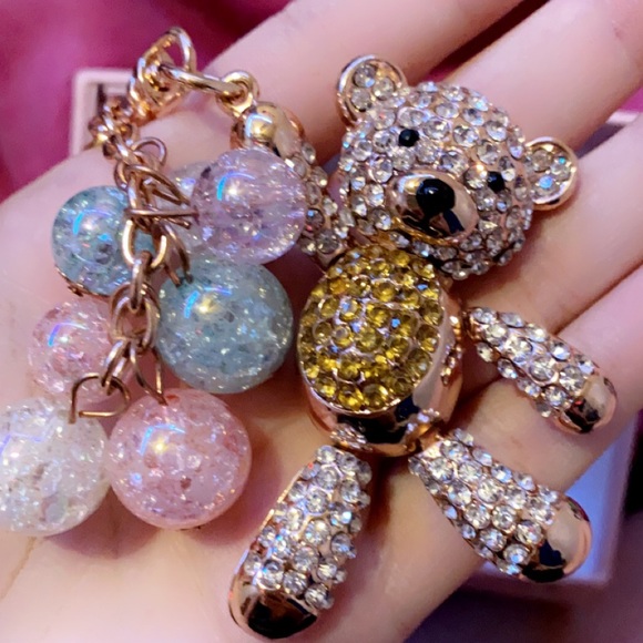 a watch with a keychain - Picture 1 of 2